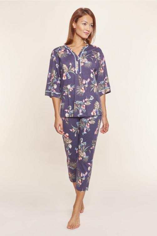 Пижамы с экзотическим цветочным принтом
